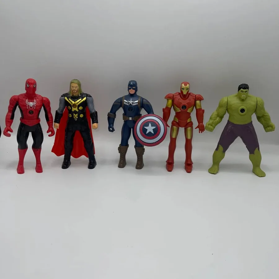 Toyland — Avengers 5-Action Figures set with Projection Light — buy online Pakistan COD