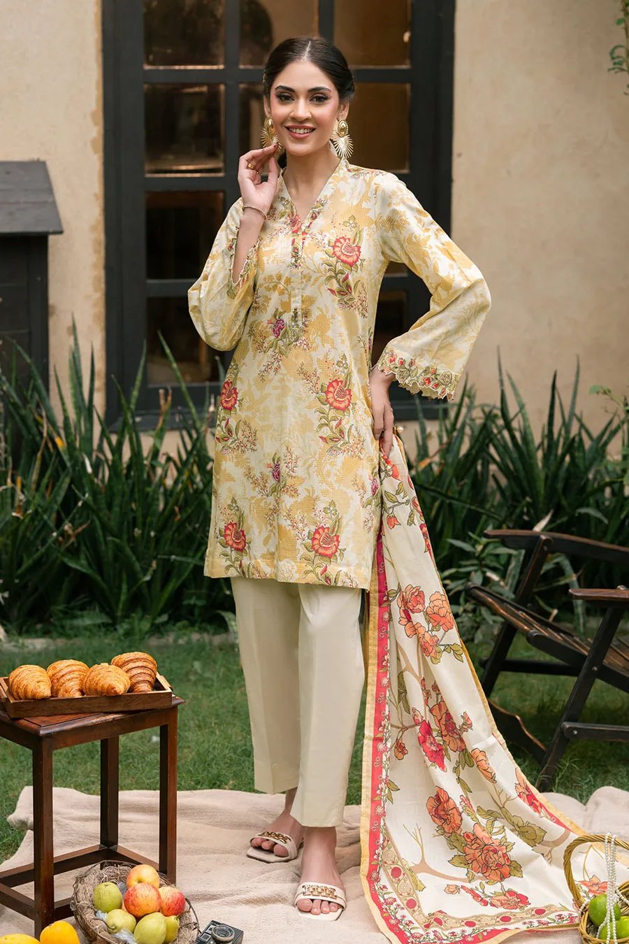 Gul Ahmed — 3 Piece Printed Lawn Suit with Printed Lawn Dupatta — buy online Pakistan COD
